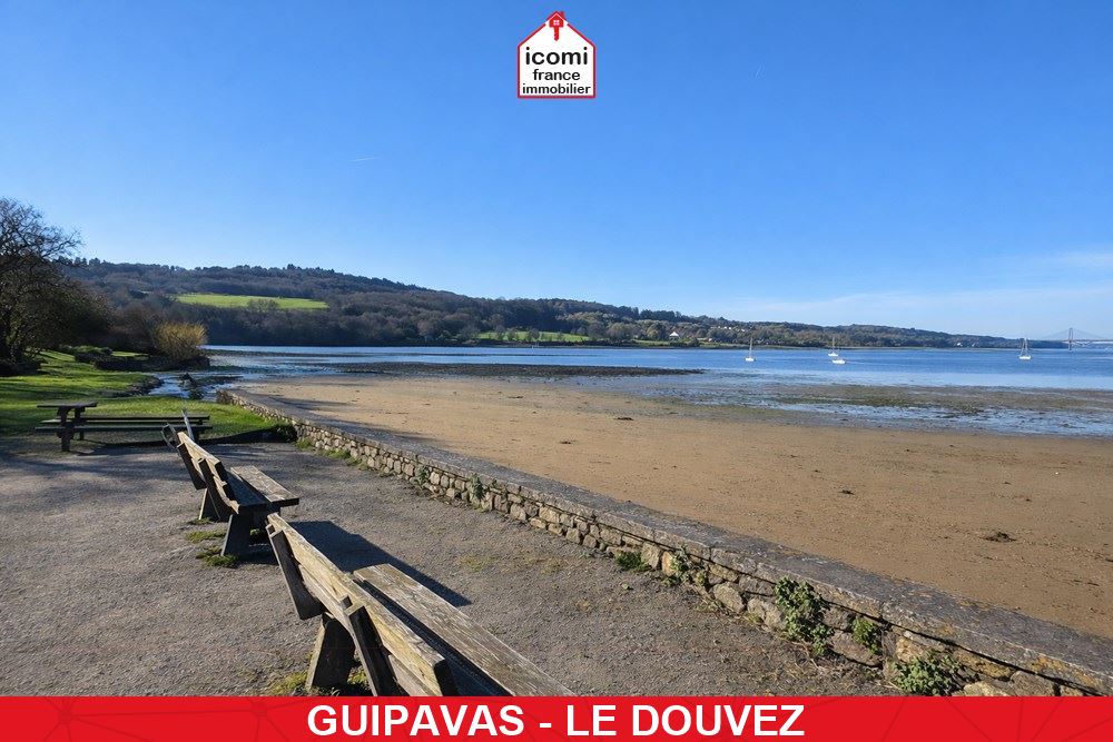 A VENDRE - PROPRIETE T7 DE 250 M² SUR 4000M² DE TERRAIN - VUE MER - TERRAIN ARBORE - RARE